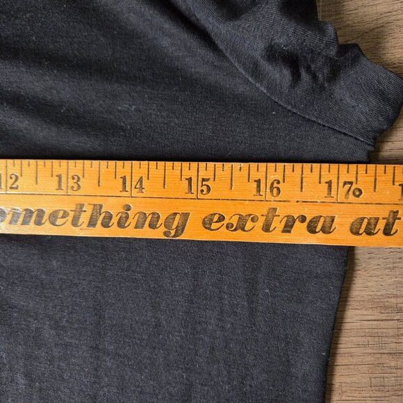 EUC BANANA REPUBLIC BLACK SILK BLEND TEE SIZE M - Picture 13 of 14